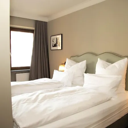 Hotel Mimosa 4*